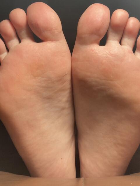 望月　かなこ 踏み活（足フェチ特化型風俗店）