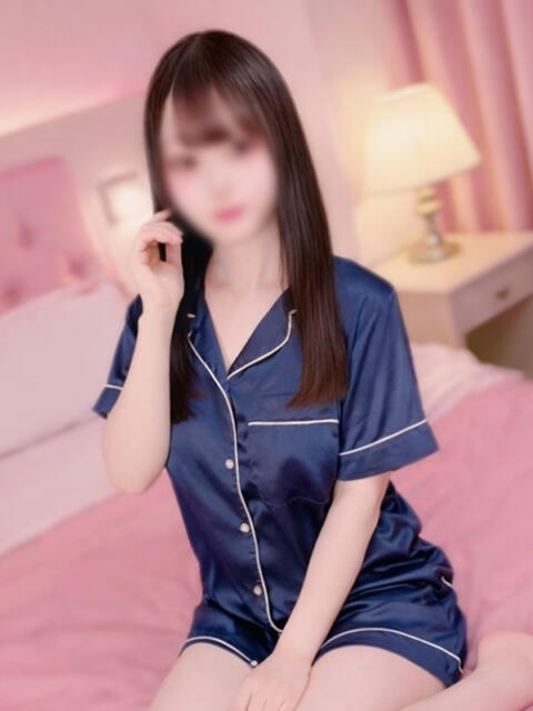 ゆめ 秋葉原 添い寝女子（派遣型オナクラ＆手コキ）