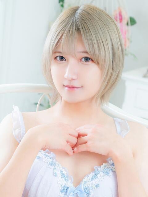 りな 東京シーメール倶楽部　新宿店（ニューハーフヘルス）