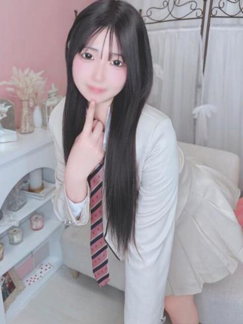 ろあ E+アイドルスクール品川店（デリヘル）