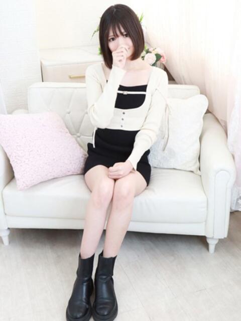 ゆい 高級オナクラ ひよこクラブ(オナクラ・手コキ)