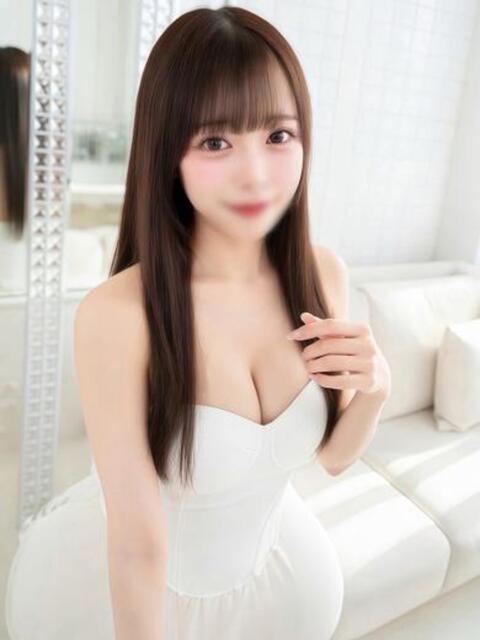 栗山あん ウルトラロイヤル（デリヘル）