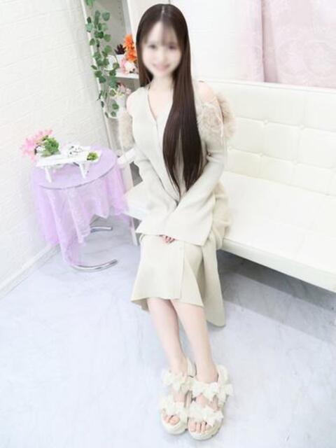 りお 見学娘（オナクラ・手コキ）