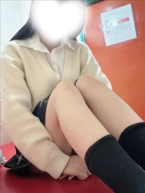 えみ ハンドキャンパス池袋（店舗型オナクラ）