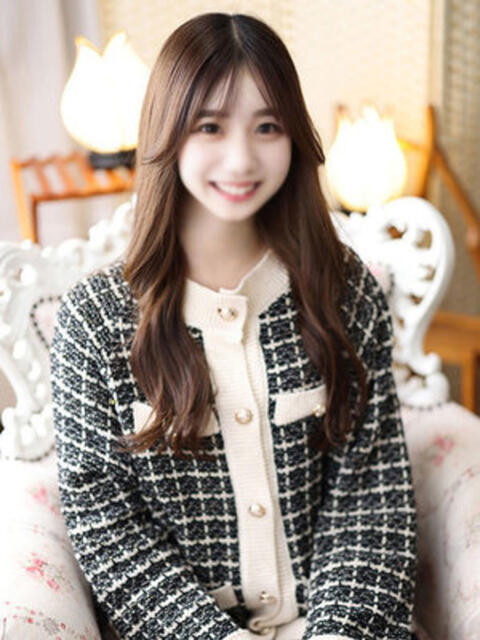 成宮はなか 断りきれない美人マッサージ嬢たち（デリヘル＆エステ）