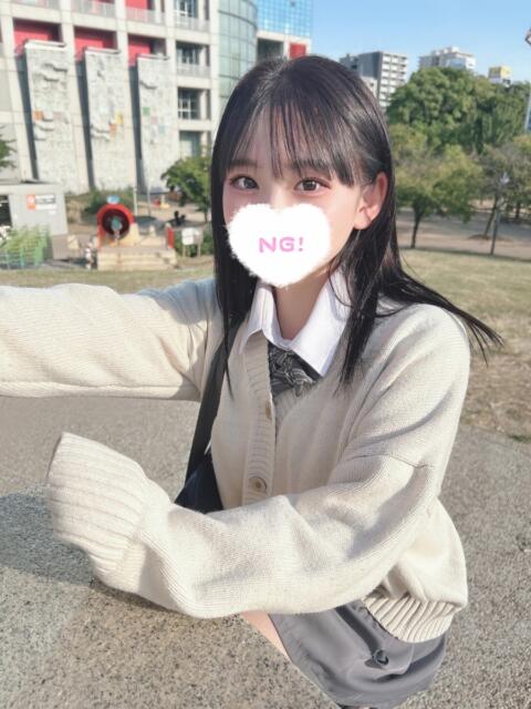 みいな 学校帰りの妹に手コキしてもらった件 梅田（派遣型オナクラ（手コキ））