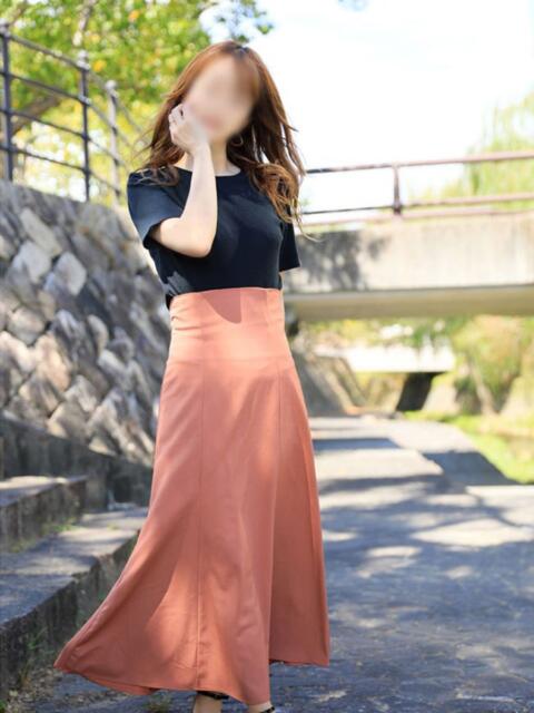 なな[山口] 奥様鉄道69 FC山口店(周南)（人妻系デリヘル）