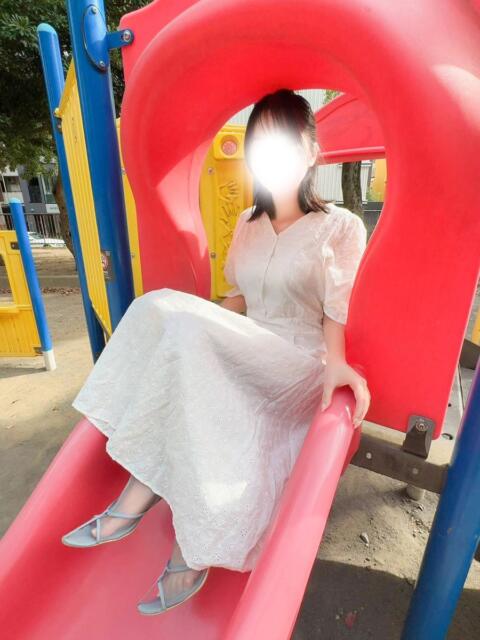 ななみ（スレンダー可憐美女） おクンニ天国～Rising Group～（店舗型オナクラ(クンニ☓手コキ)）