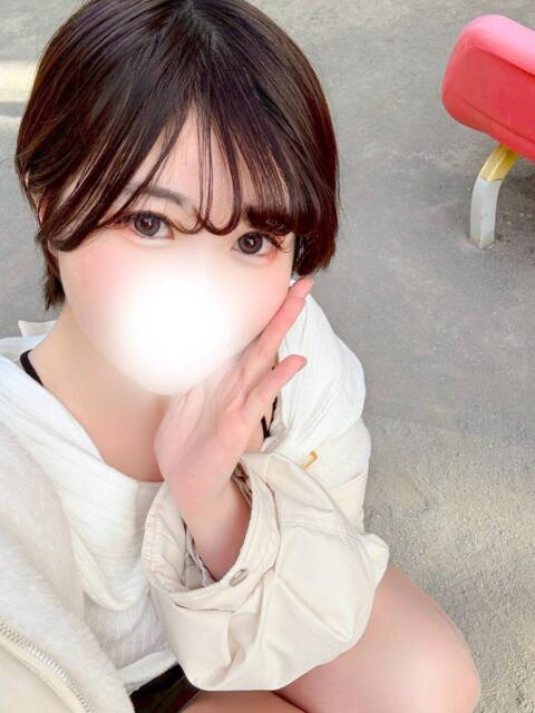 ゆきね(極色気フェロモン) おクンニ天国~Rising Group~(店舗型オナクラ(クンニ☓手コキ))