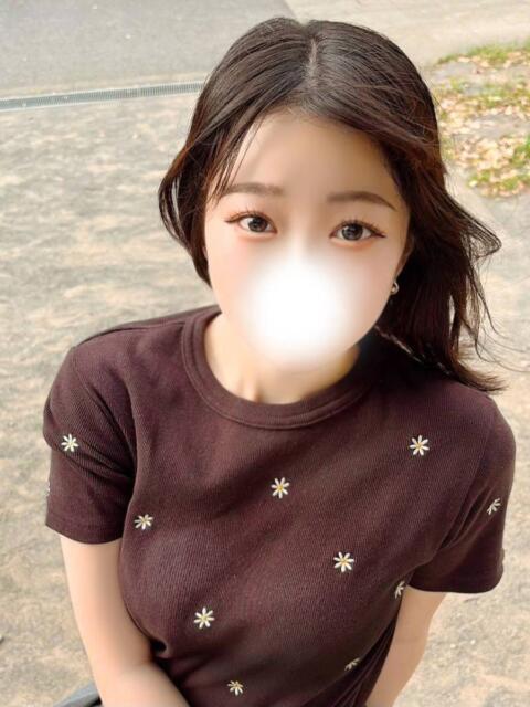 さあや(清純派美少女!!) おクンニ天国~Rising Group~(店舗型オナクラ(クンニ☓手コキ))