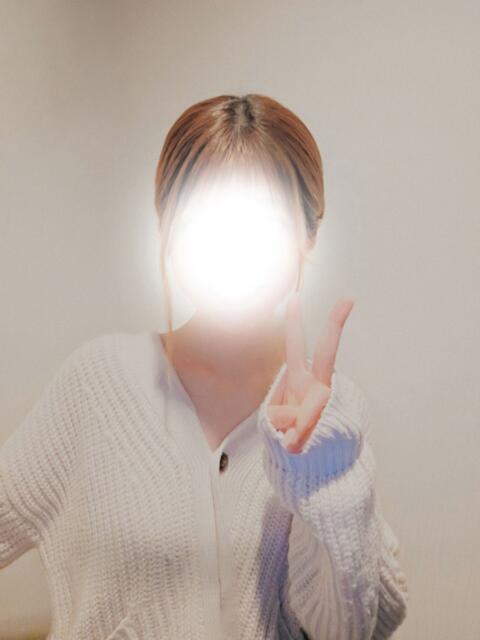 なみ(SS級のスレンダー美女) おクンニ天国~Rising Group~(店舗型オナクラ(クンニ☓手コキ))