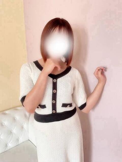 Mrs.瀬奈 禁断のMrs.CLUB（人妻デリヘル）