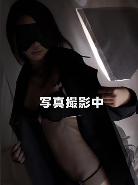 椿りんか 全裸コレクション or 妄想痴漢電車（ホテヘル）