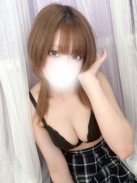 ぜろ 新宿ハンドメイド（手コキ・オナクラ）