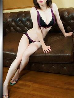 高槻みいな 人妻家（春日部/デリヘル）