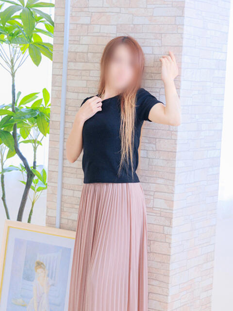 あかり 梅田アバンチュール（人妻ホテヘル）