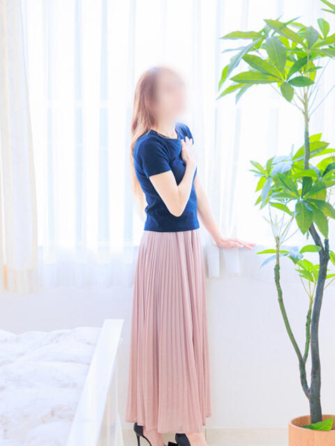 あかり 梅田アバンチュール（人妻ホテヘル）