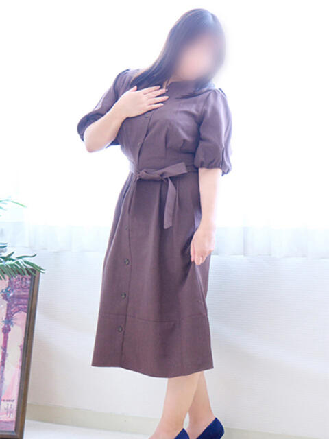 さとみ 梅田アバンチュール（人妻ホテヘル）