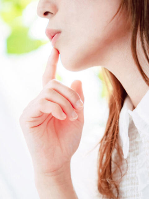 まお 梅田アバンチュール（人妻ホテヘル）