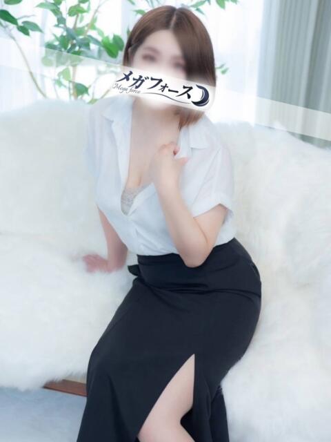 吉岡 メガフォース（人妻系デリヘル）