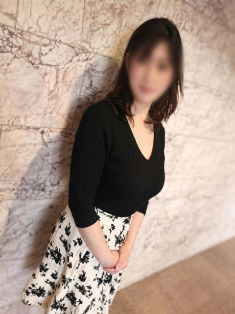 まゆ 奥様鉄道69 岡山店（駅待ち合わせ型人妻デリヘル）