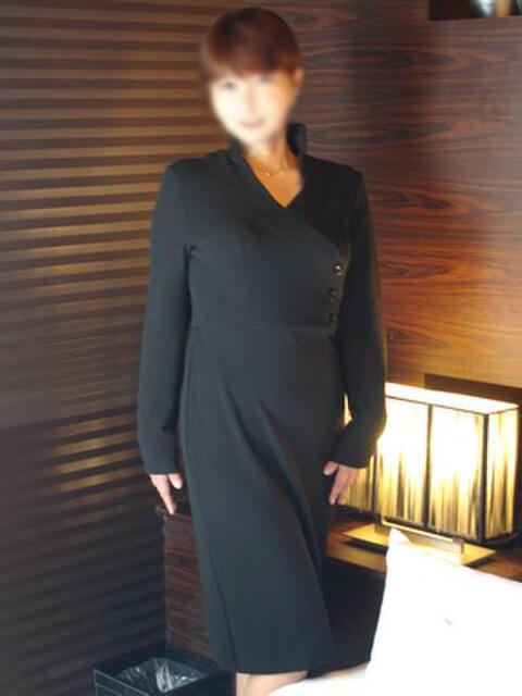 中野まどか 派遣妻（はけんづま）（待ち合わせ型人妻専門デリヘル）