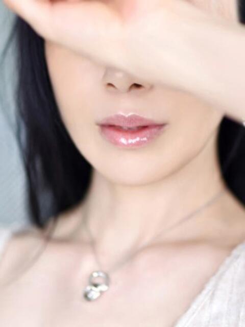 太鳳(たお) 人妻出逢い会 百合の園 品川店（人妻系待合せデリヘル）