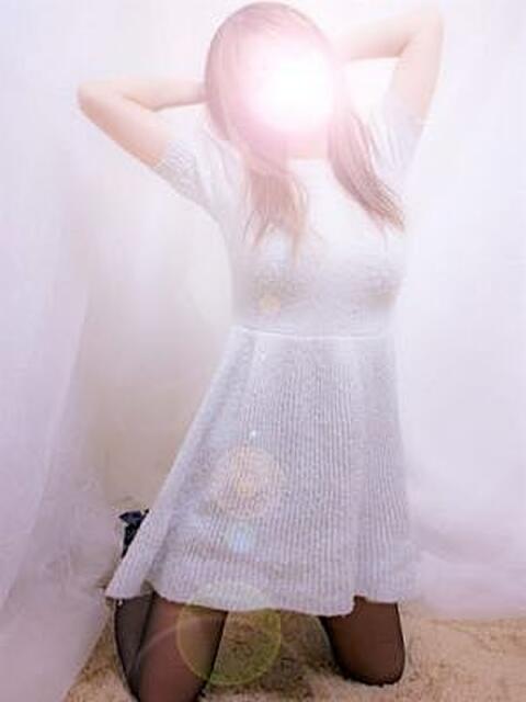 前田あやな 人妻家（人妻専門デリヘル）