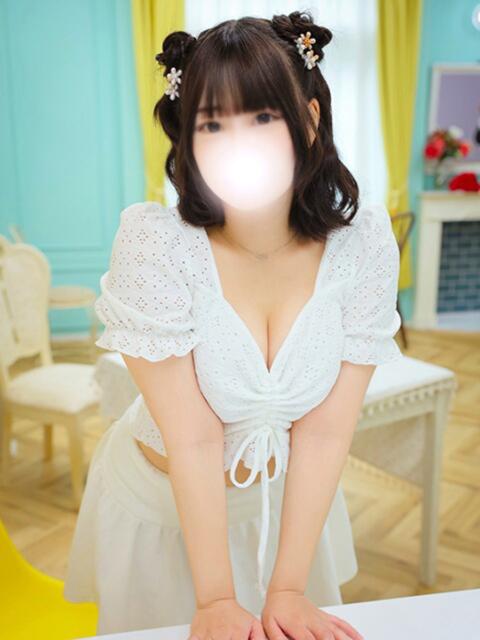 きあら 白い巨乳（ホテヘル）