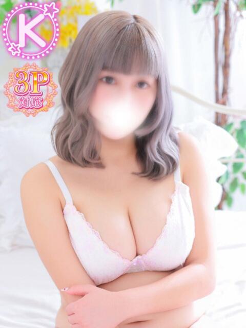 りる 白い巨乳（ホテヘル）