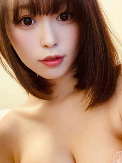 宮内とうこ 断りきれない美人マッサージ嬢たち（デリヘル＆エステ）