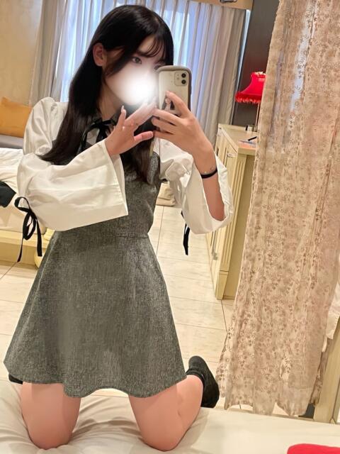 こと 舐めたくてグループ～君とサプライズ学園～越谷校（デリヘル）