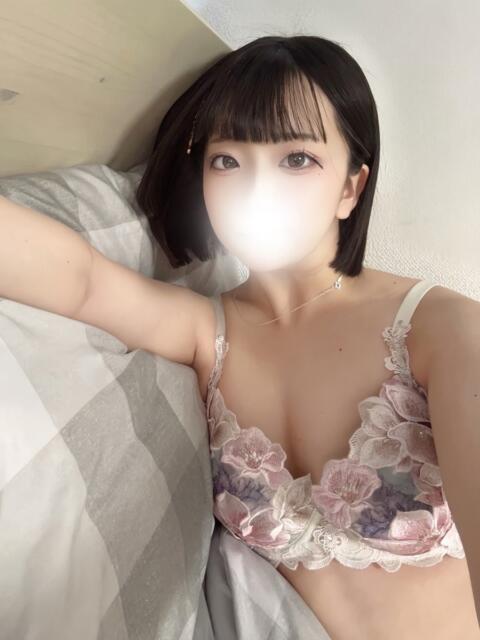 こるね 舐めたくてグループ～君とサプライズ学園～越谷校（デリヘル）