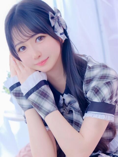 えみ E+アイドルスクール新宿・歌舞伎町店（デリヘル）