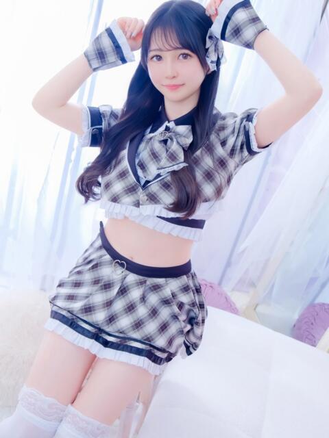 えみ E+アイドルスクール新宿・歌舞伎町店（デリヘル）