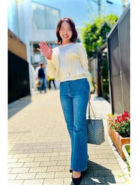 いおり 奥鉄オクテツ東京店（デリヘル市場）（駅待ち合わせ型人妻デリヘル）