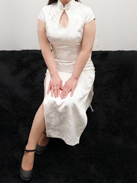 すず 人妻の輝き(大阪)（人妻デリヘル）