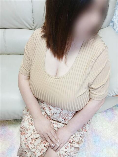 白瀬まゆ 熟女パラダイス岐阜羽島店（カサブランカグループ）（熟女デリヘル）