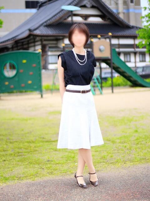 柚月 いろは こあくまな熟女たち 金沢店(KOAKUMAグループ)（人妻・熟女デリヘル）