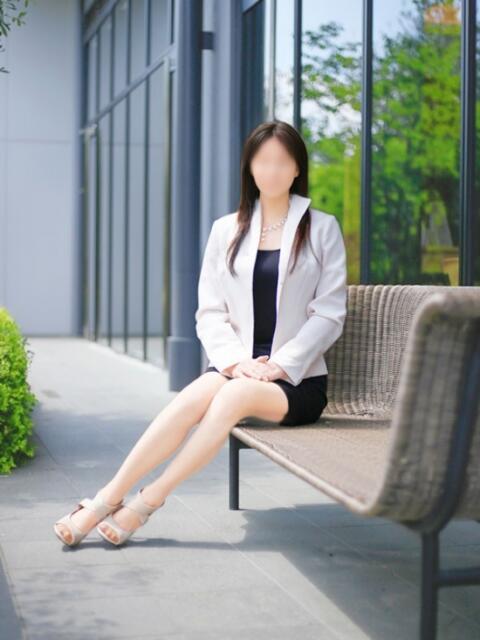 春名あみ こあくまな熟女たち 加古川店 (KOAKUMAグループ)（人妻・熟女デリヘル）