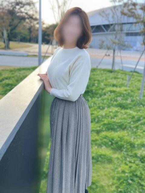 夏川 奈々 こあくまな熟女たち 千葉店（KOAKUMAグループ）（人妻・熟女デリヘル）