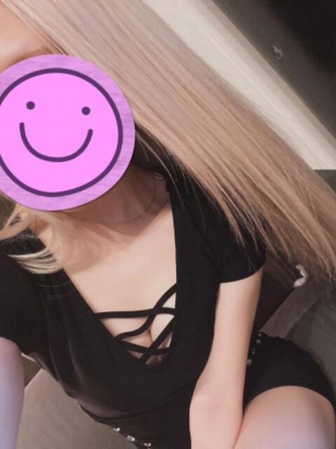 らら（SSS） ウチくる！？（【非風俗】メンズエステ）