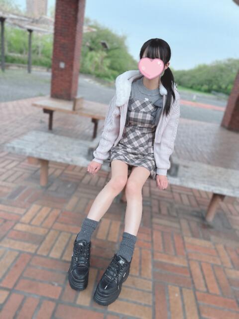 ねね『伸び盛りシティガール アニメボイスで色白巨乳な人見知り美少女』 錦糸町派遣型JKリフレガチあい（派遣リフレ）