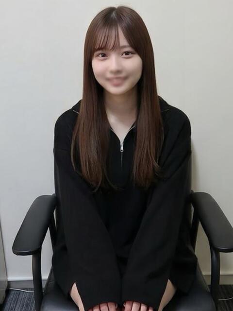 みなみ☆ニコニコさわやか系☆ ハイクラスド素人倶楽部（デリヘル）