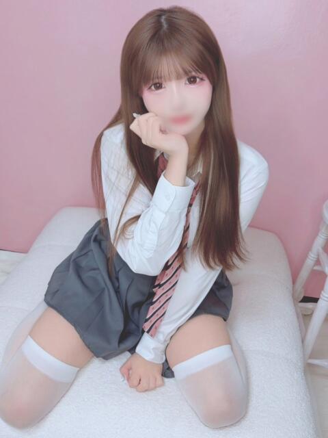 ちなつ E+アイドルスクール新宿・歌舞伎町店（デリヘル）