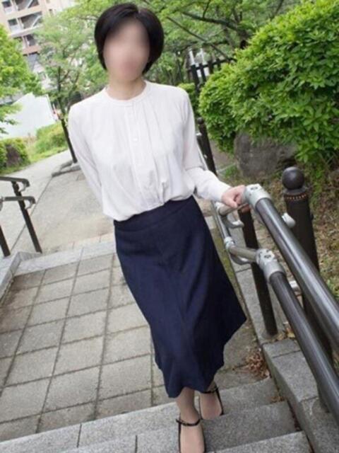 かすみ 即アポ奥さん～静岡店～（人妻系デリヘル）