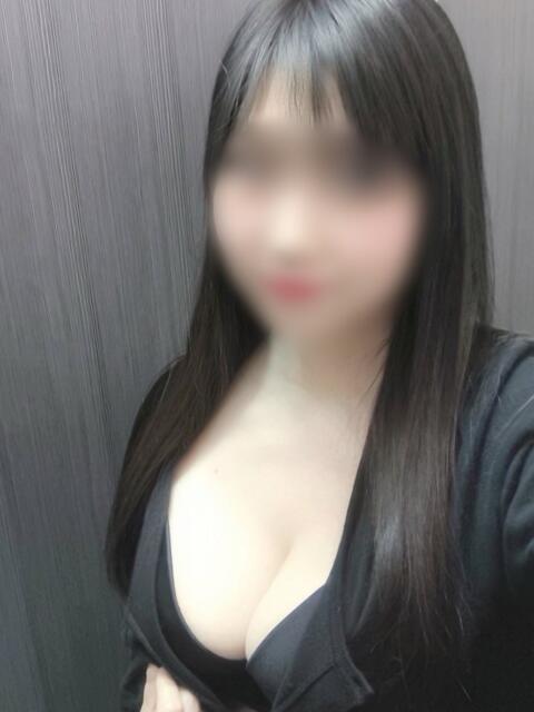 体験入店かな 艶妻（若妻ホテヘル）