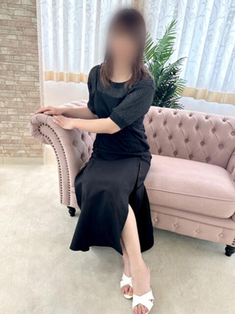 ゆいな 奥様の実話 梅田店（人妻ホテヘル）