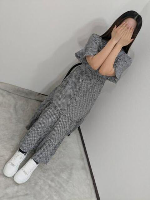 らら 池袋しろパラ（ホテヘル（手コキ・オナクラ））