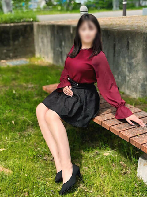 高梨-たかなし- ただ離婚してないだけ（人妻デリヘル）